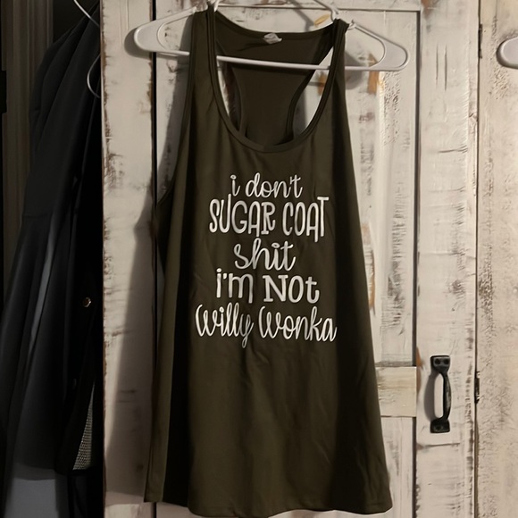 Military green razor back tank fits like a large - Picture 1 of 2